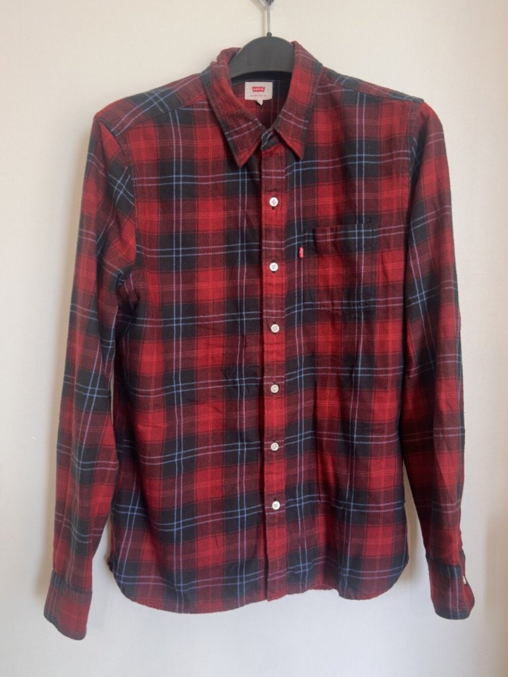 LEVI'S PLAID BUTTON UP SHIRT MEN'S MEDIUM